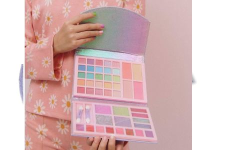 MARTİNELİA SEYAHAT MAKYAJ SETİ - Thumbnail