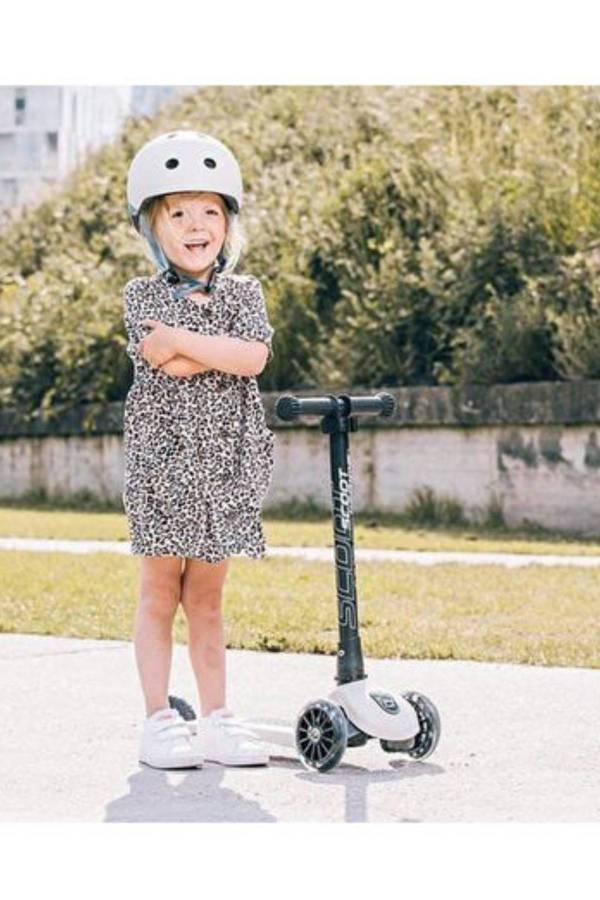 Scoot And Ride Highwaykick Gri 3 Led Tekerlekli Çocuk Scooter