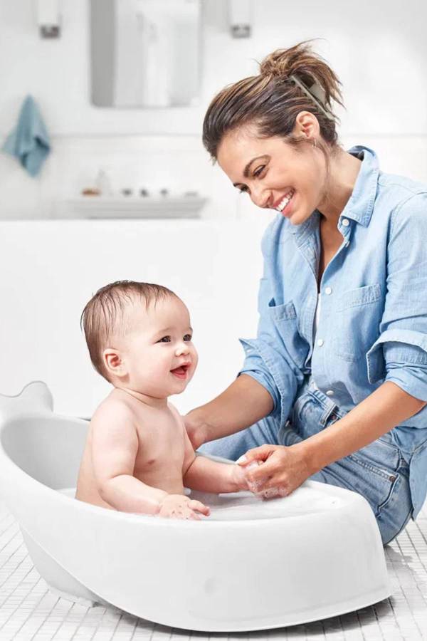 Skiphop 3'ü Bir Arada Akıllı Bebek Küveti Beyaz